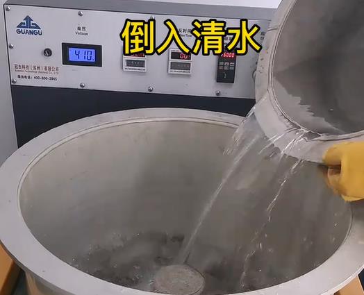 清水淹沒(méi)不銹鋼機(jī)械配件